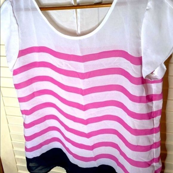 Banana Republic Sheer Top - Picture 4 of 5